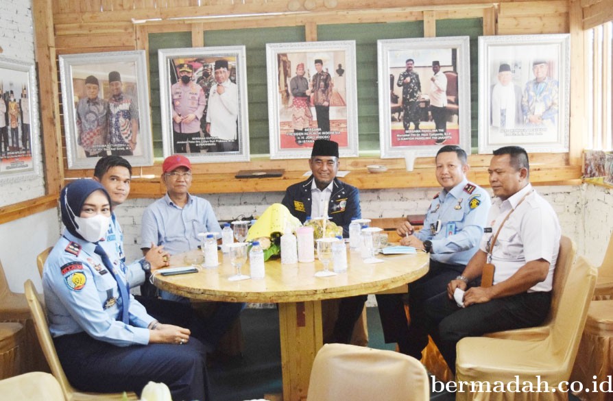 Karutan Pekanbaru Silaturahmi ke Santri Tani NU