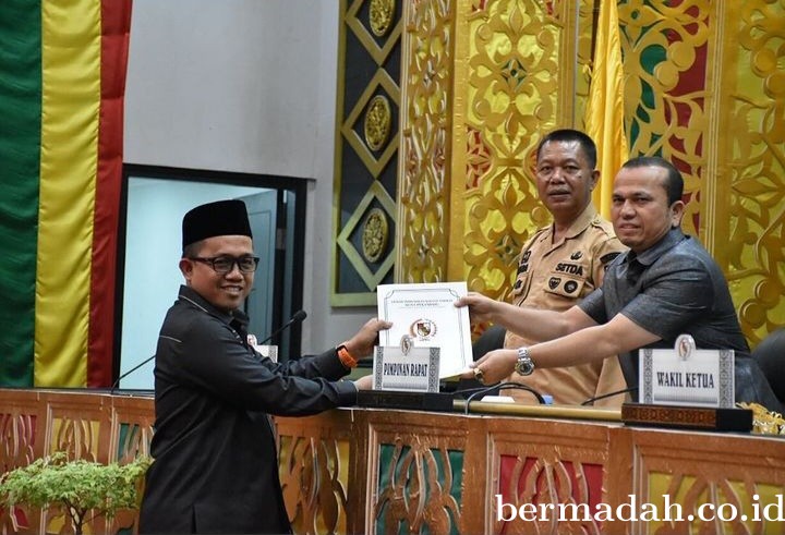 DPRD Kota Pekanbaru Laksanakan Paripurna Laporan Reses