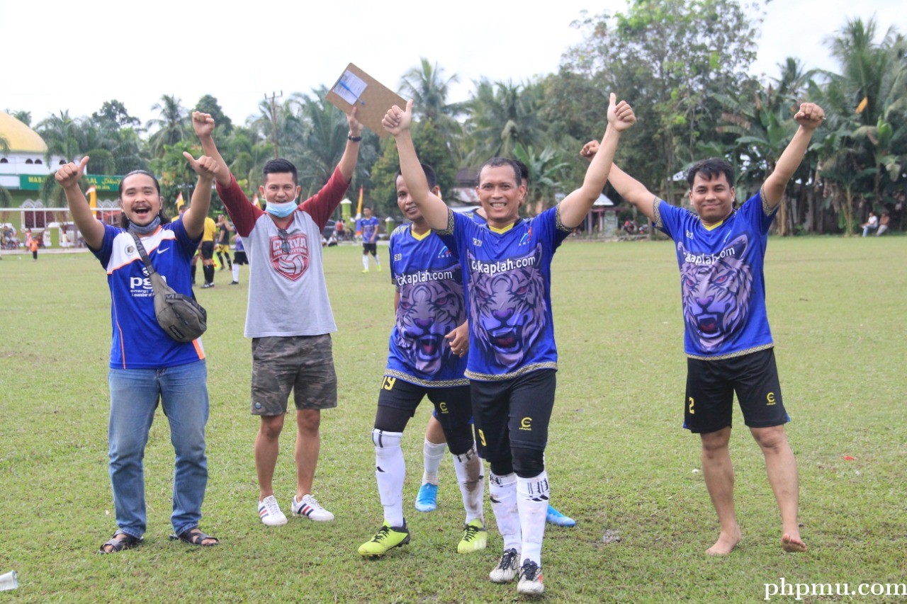 Tim Sepakbola PWI Riau Melaju ke Babak 16 Besar