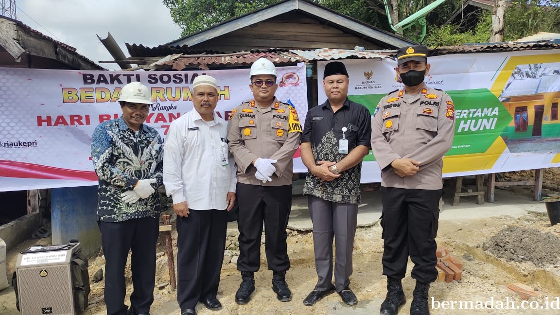 Peletakan Batu Pertama Rumah Layak Huni oleh Badan Amil Zakat Nasional Kabupaten Siak