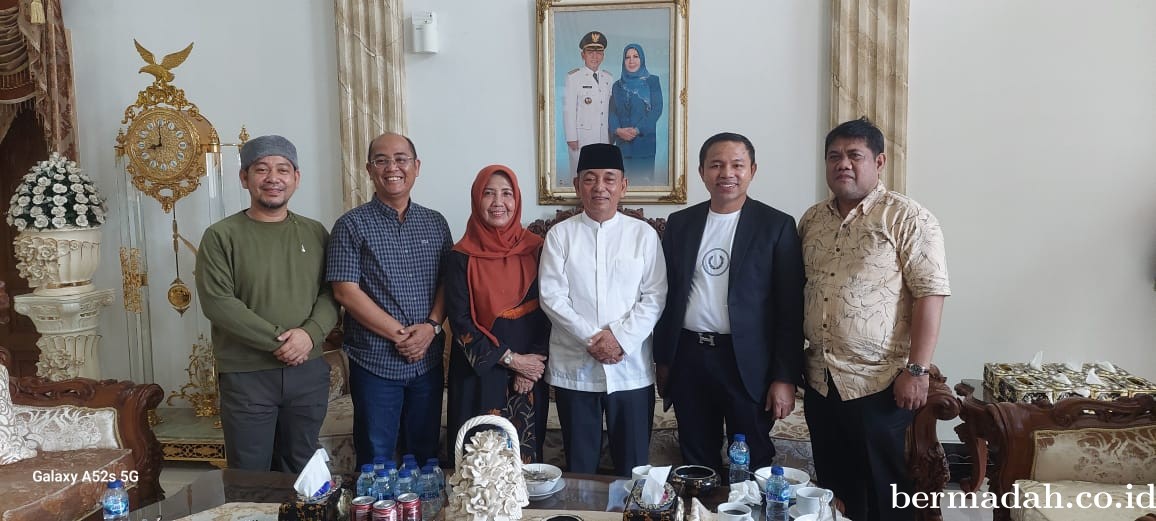 Pilgubri 2024, Kunjungan Silaturahmi Abdul Wahid ke HM Harris Mencari Kecocokan