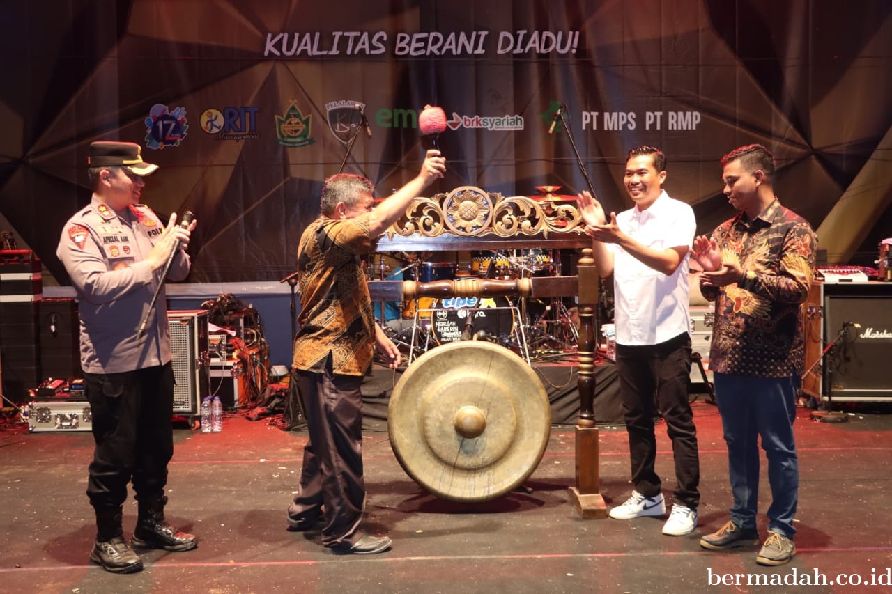 Kapolres Pelalawan Pimpin Pengamanan Konser Artis Ibukota, Helat ke 17 Desa Mak Teduh