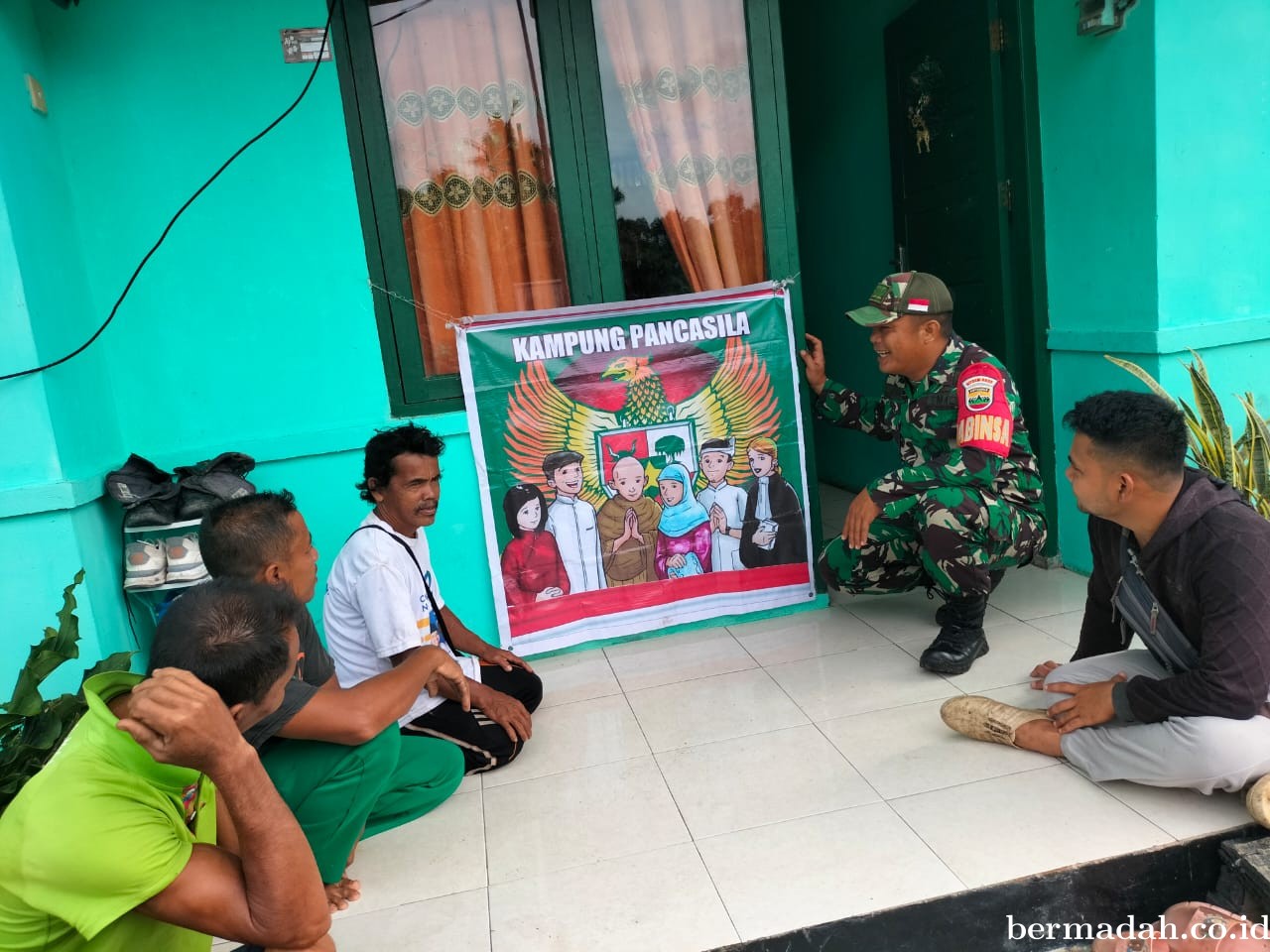 Selasa 8 Oktober, Babinsa Koramil 02/SA Komsos dan Sosialisasi Nilai-Nlai Pancasila