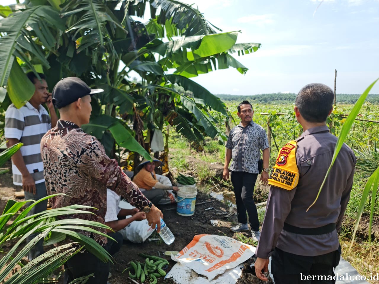 Kapolsek Pangkalan Kuras Ajak Petani Jaga Kedamaian Menjelang Pilkada 2024