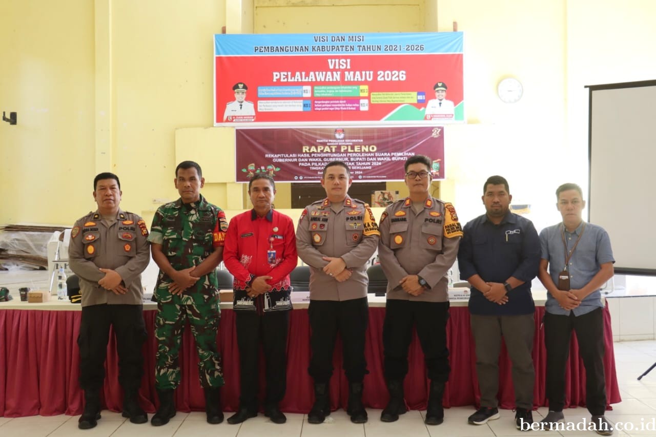 Kapolres Pelalawan Tinjau Rapat Pleno PPK di Kecamatan Bandar Sei Kijang