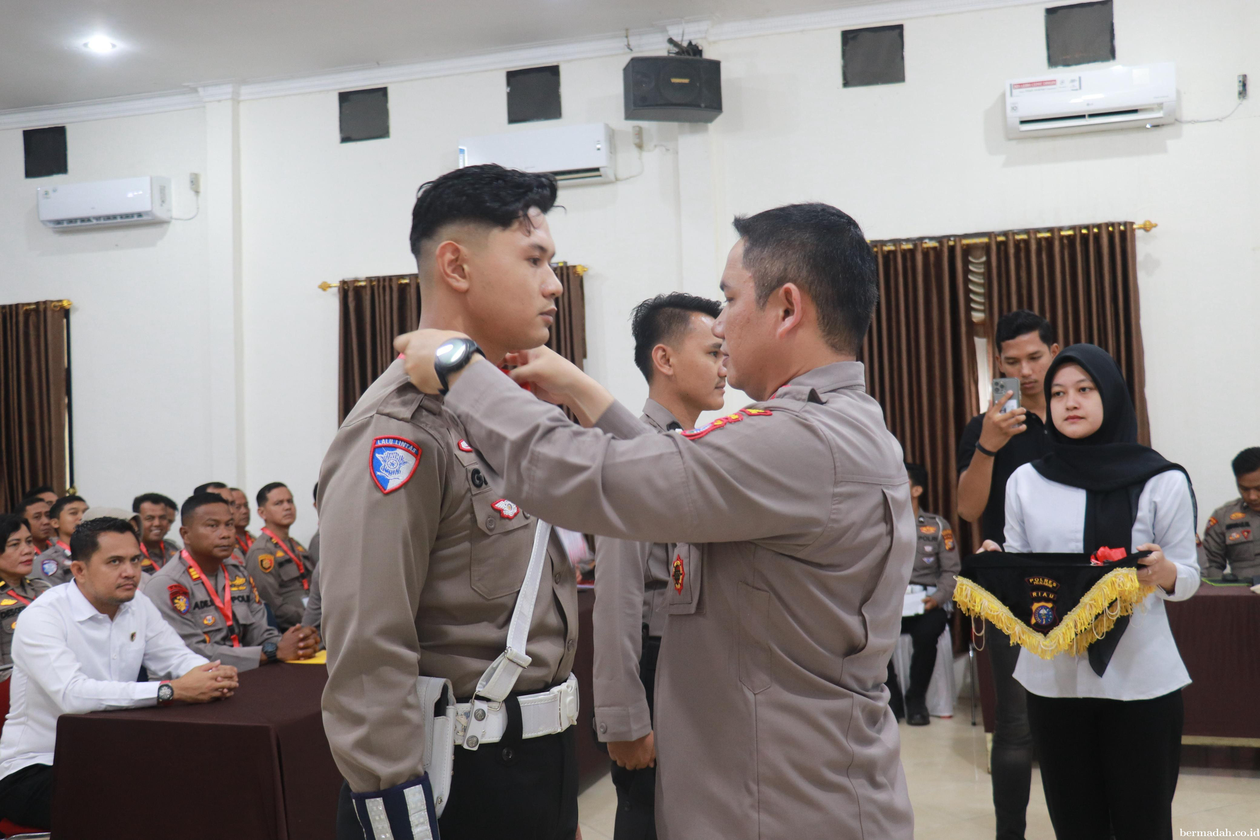 Kapolres Pelalawan Pimpin Latihan Pra Operasi Ketupat Lancang Kuning 2025