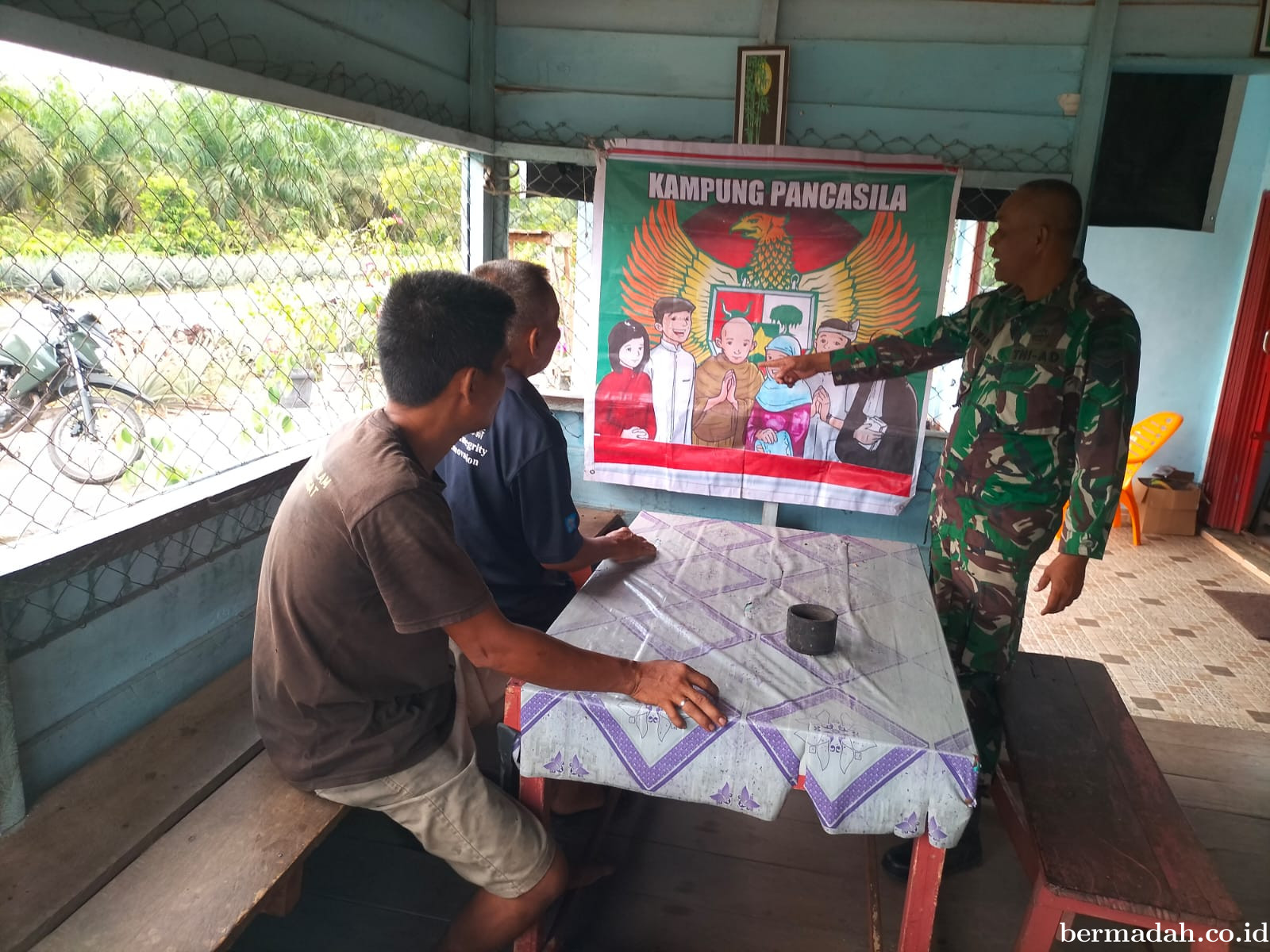 Kamis 24 Juli, Babinsa Koramil 02/SA Komsos dan Sosialisasi Tentang Nilai-Nilai Pancasila