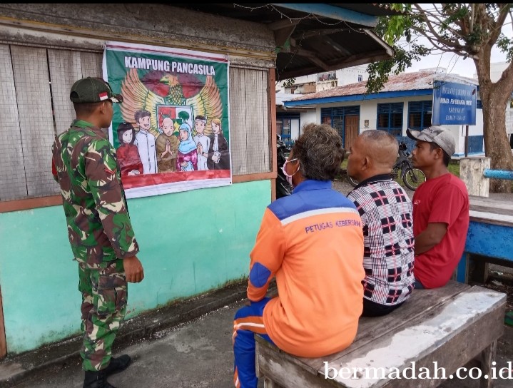 Rabu 20 Maret, Babinsa Koramil 02/SA Komsos dan Sosialisasi Nilai-Nilai Pancasila di Jalan Kartini