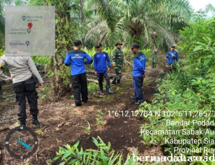 Penanggulangan Karhutla di lintas Wilayah Koramil 06/PWK Sabak Auh, Senin 1 April