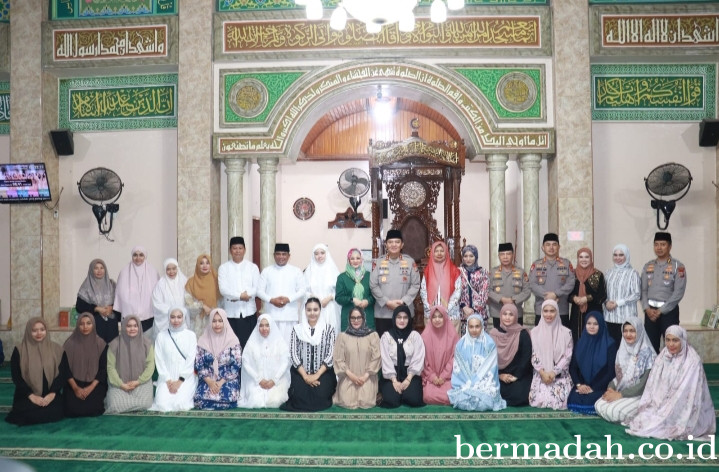 Kapolda Riau Irjen Mohammad Iqbal Safari Subuh Ramadan di Pangkalan Kerinci